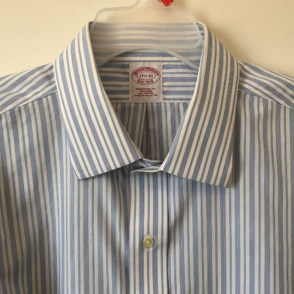 Brooks Brothers Non-Iron 17 1/2 - 33 Dress Shirt - Picture 4 of 5